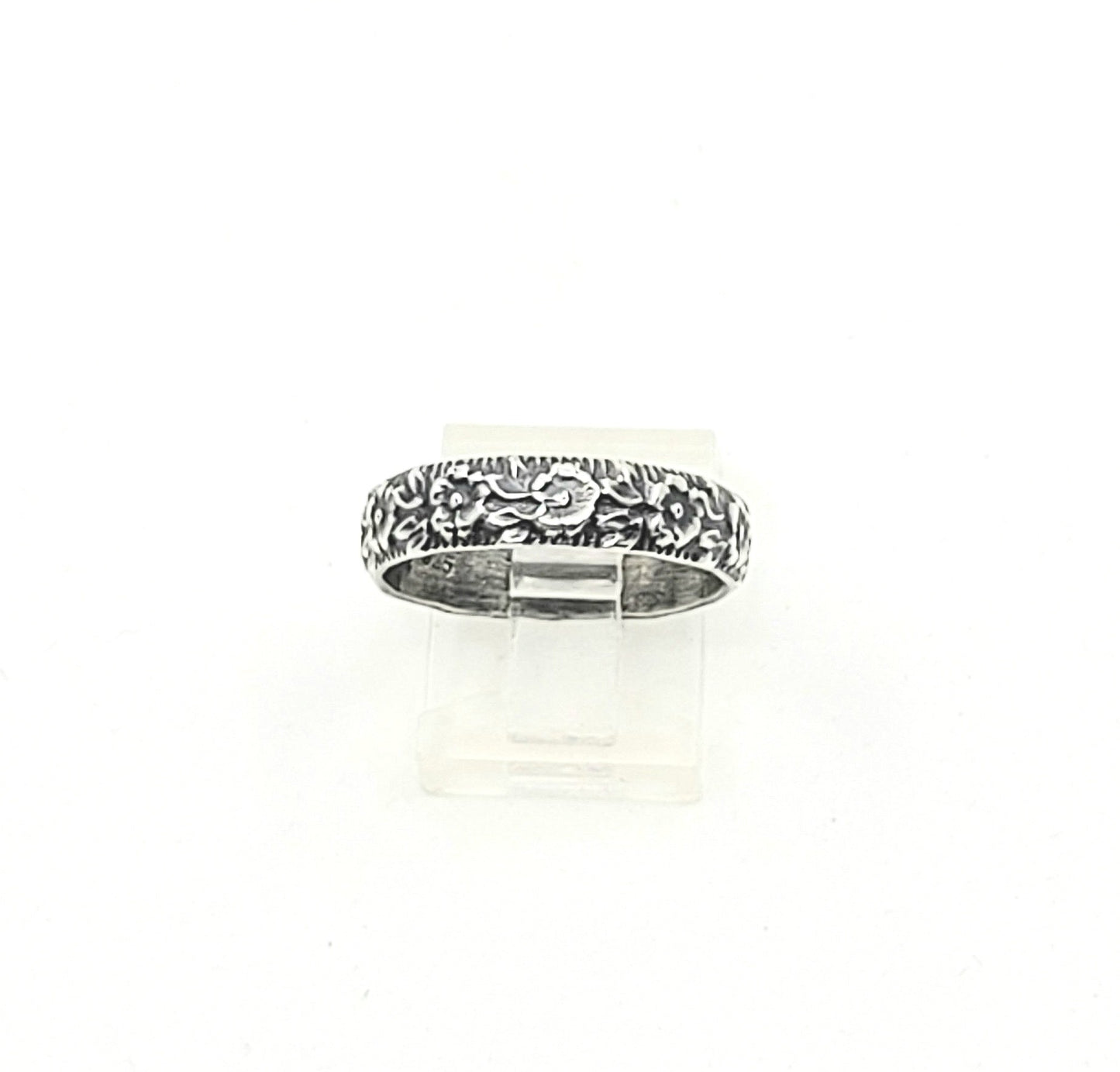 Floral Patterned Ring Band-R8-13