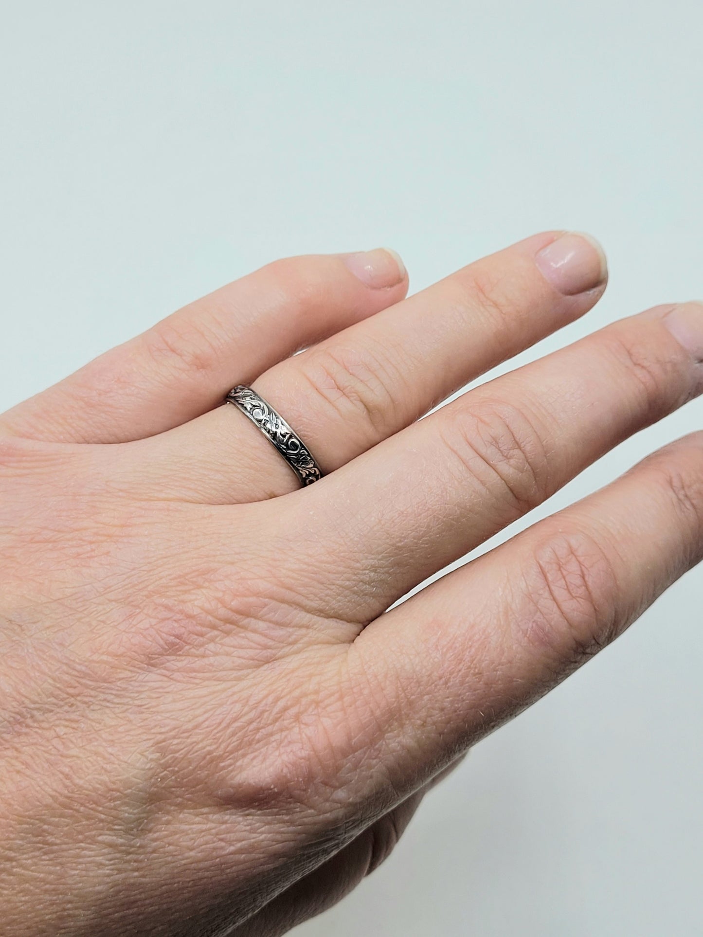 Scroll Patterned Ring Band-R7-13