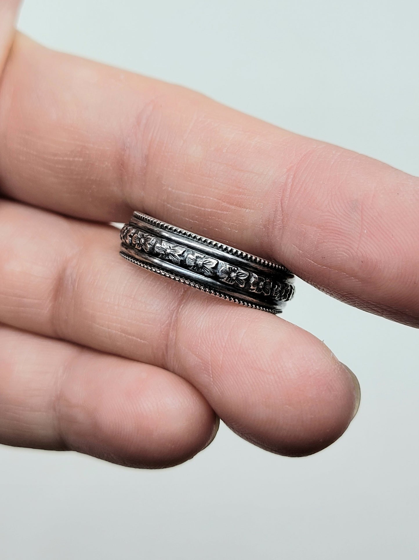 Flowers & Lines Patterned Ring Band-R9-13