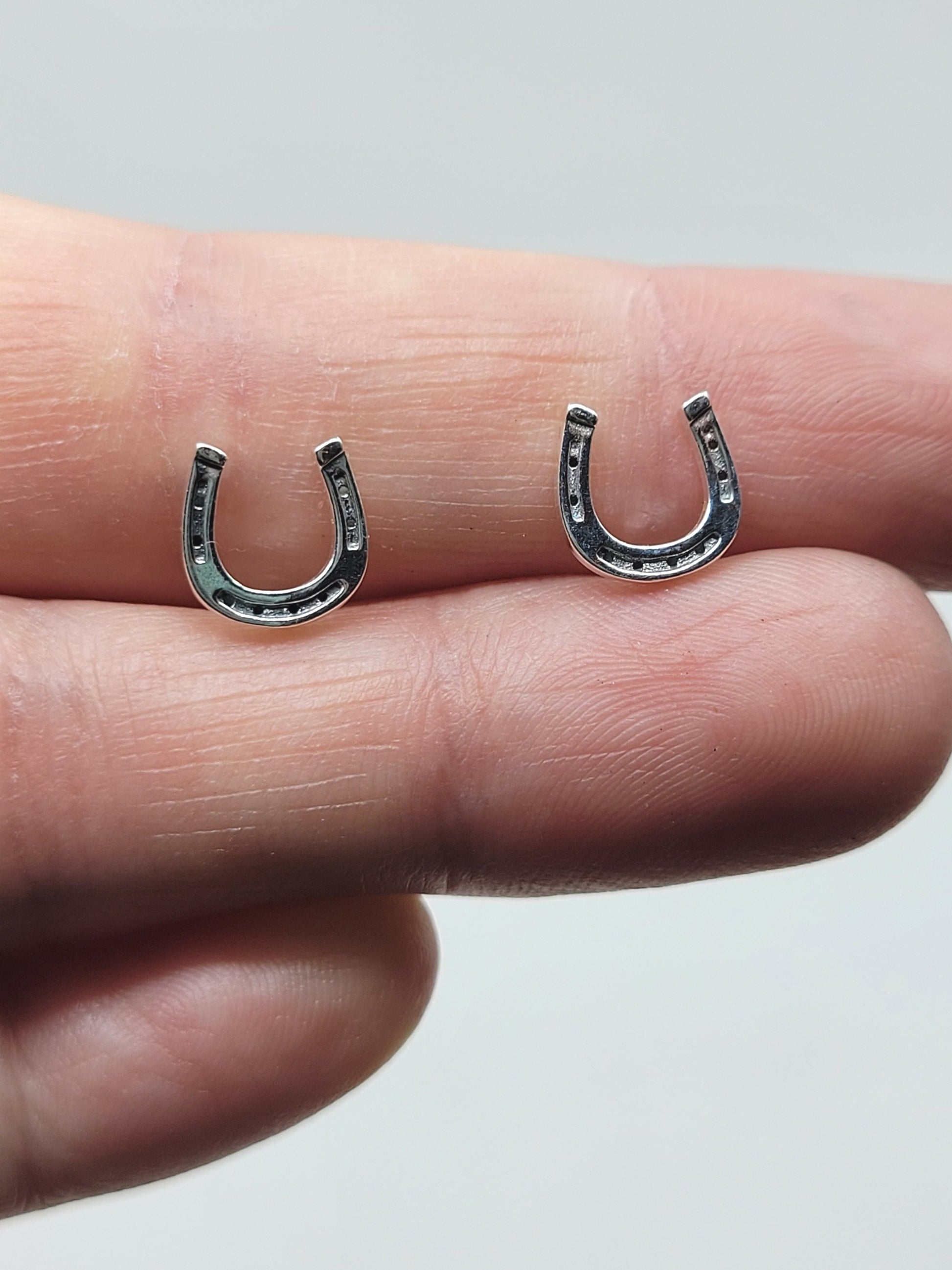 Lucky Horseshoe Studs